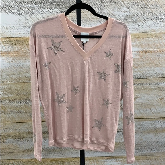 Sen Tops - LS top with stars, v neck slub linen Revolve